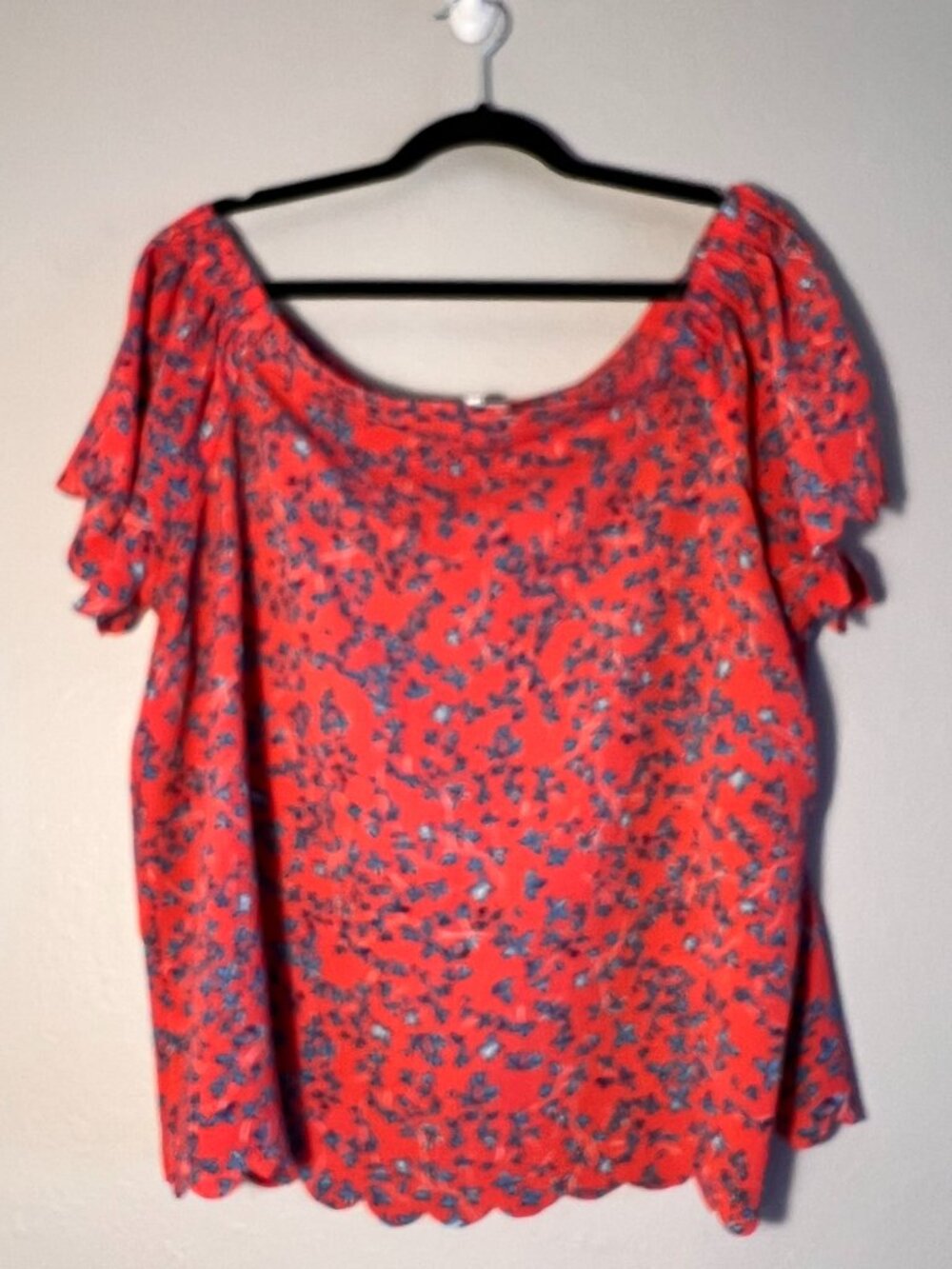 XL Elle Off the Shoulder Scallop Trim Blouse NWOT